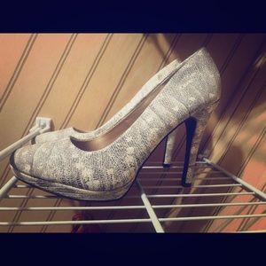 Snake Print Pumps